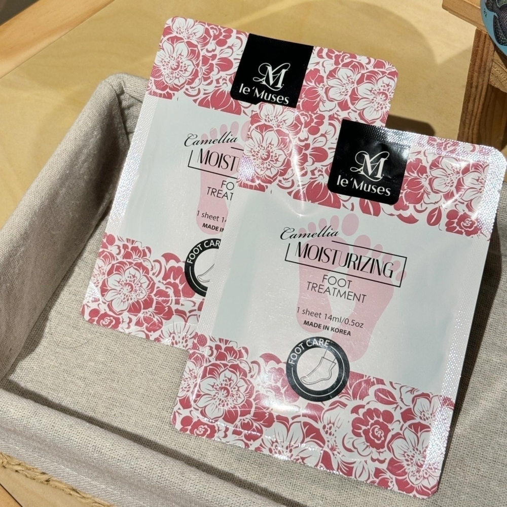 le’muses 煥膚去角質 雪松香氛保濕嫩足膜圖片-1